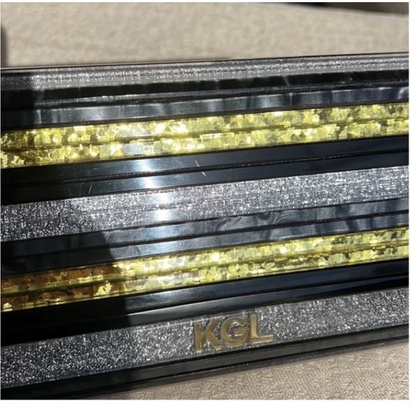 KURT GEIGER NWT BLACK MOTHER OF PEARL  glitter Party clutch on chain black - Picture 15 of 15